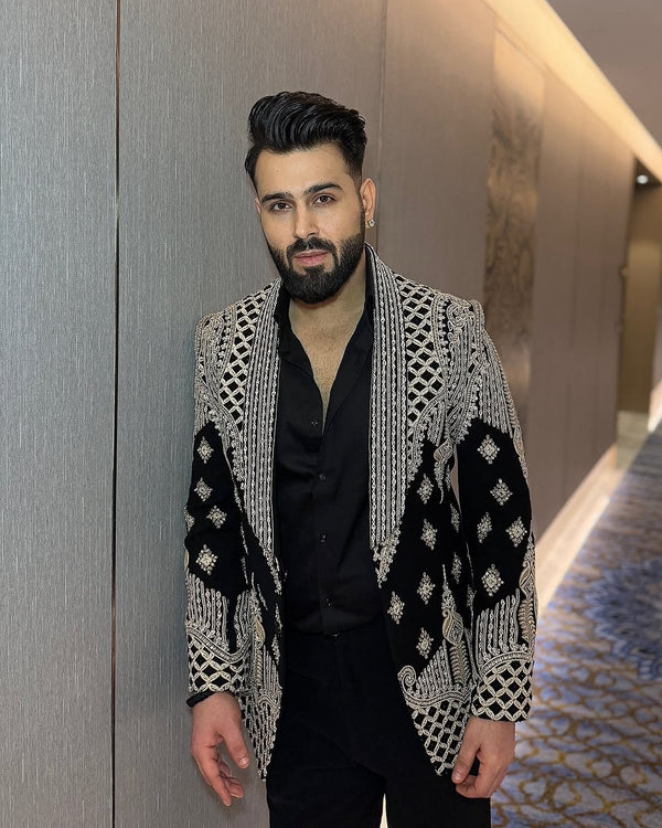 knight II tuxedo suit