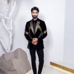 Royal Attire tuxedo suit
