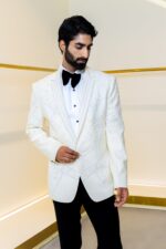 Luxe Laurel tuxedo suit - Image 3