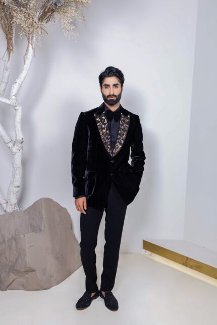 Sleeksmith tuxedo suit