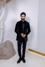 The Black Bloom tuxedo suit - Image 4