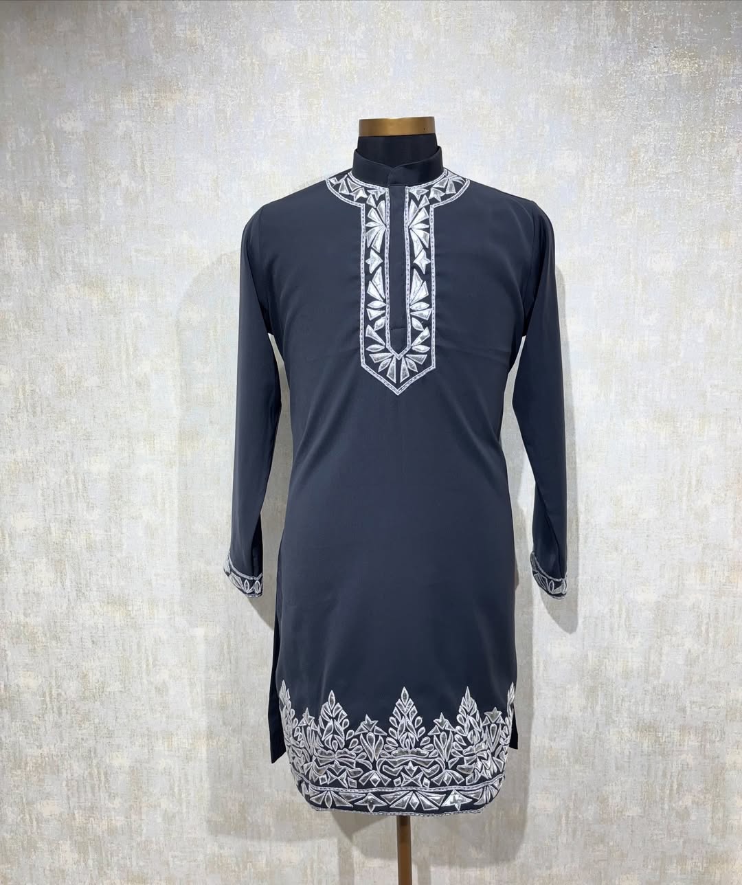 img_6818 Mehfil Mode kurta set - Image 4